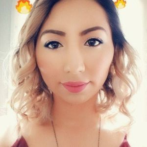 Meet your Posher, Julia aguilar